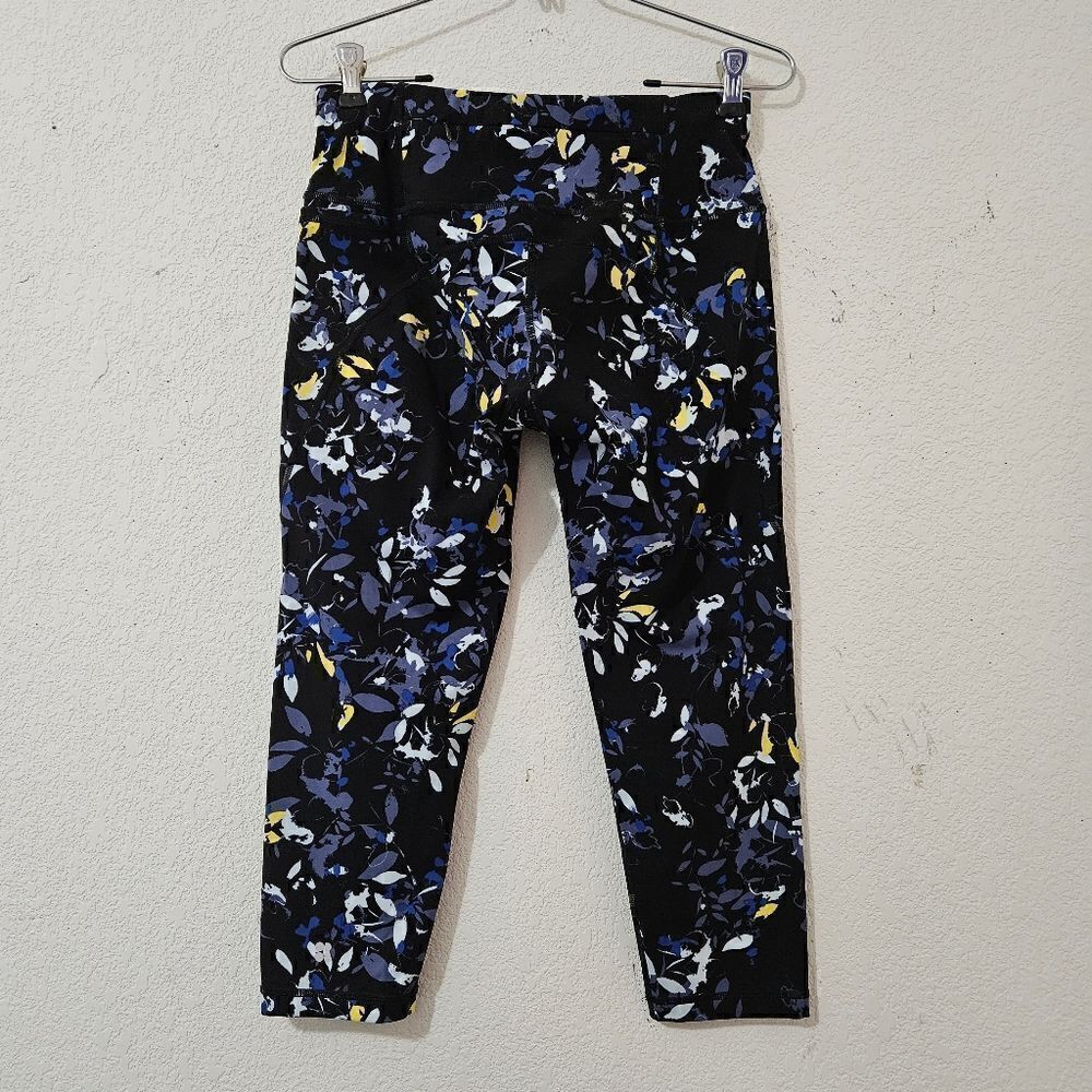 Sweaty Betty power crop - 50cm/20" leggings size small - Picture 4 of 11